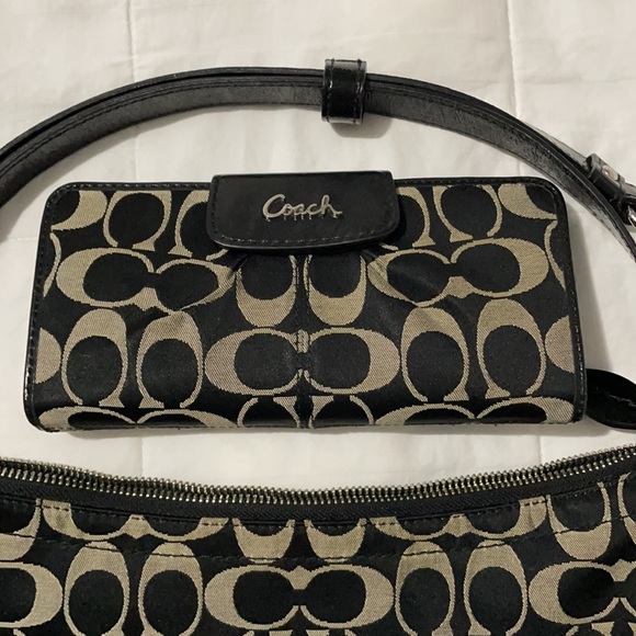 Coach purse and wallet - Picture 2 of 6